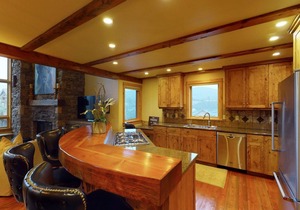 Big Sky Vacation Rentals: Black Eagle 16