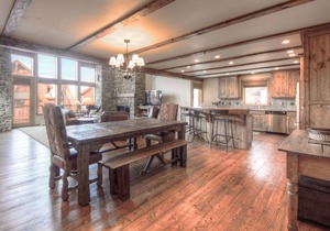 Big Sky Vacation Rentals: Black Eagle 25