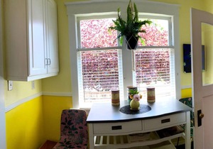 Boutique Chic Garden Retreat a Fremont Oasis w/a BBQ, fire pit & outdoor dining