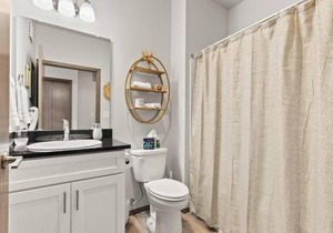 Brand New 2 Bed 2 Bath Near Perry District and DT