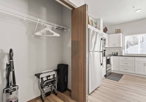 Brand New 2 Bed 2 Bath Near Perry District and DT!
