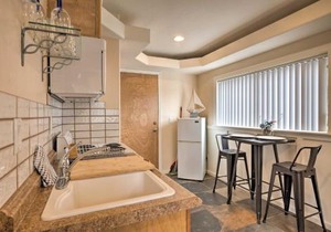 Brookings Vacation Rental Studio - Walk to Town!