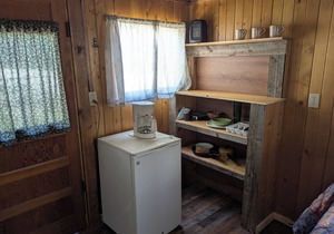 Cabin 10 at Sportsman’s Lodge, Rustic Cabin 10 at Sportsman's Lodge