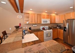 Casa Moonlight One - Ski in/Out - Direct to Iron Horse Lift - 2 Bed 2.5 Bath