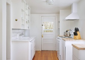 Charming 1930's cottage steps away from the world famous Lava Hot Springs