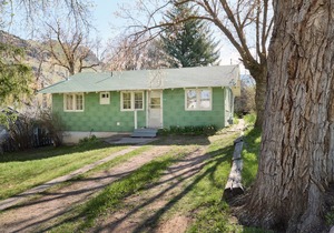 Charming 1930's cottage steps away from the world famous Lava Hot Springs
