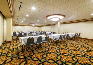 Clarion Hotel Minot