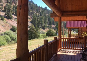 COME STAY IN OUR BEAUTIFUL CABIN SITTING ON THE BANKS OF THE BIG HOLE RIVER #2