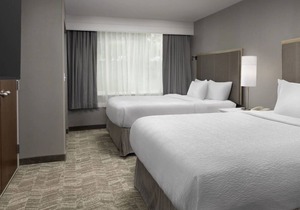 Comfort and Convenience! 3 Relaxing Units, Pool, Free Breakfast, Pets Allowed