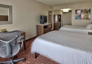Comfort & Convenience near Albuquerque Airport! Comes with Free Airport Shuttle!