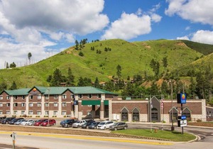 Comfort Inn & Suites Hotel in the Black Hills
