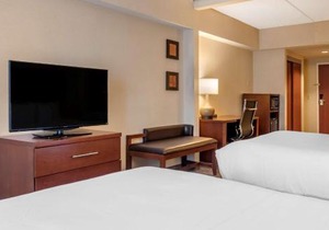Comfort Suites Downtown Carlisle
