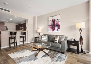 Comfortable Condo in the Heart of Downtown