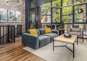 Contemporary & Chic Downtown 2Story Condo- 1bd/2ba