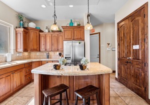 Coral Ridge 1924 | Dog Friendly with a Private Hot Tub & Beautiful Community Pools!