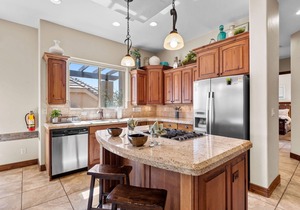 Coral Ridge 1924 | Dog Friendly with a Private Hot Tub & Beautiful Community Pools!