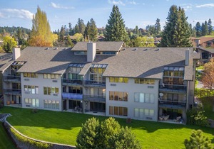 Cozy condo w/stunning waterfront views & private balcony - Waterfront Studio with Great Views