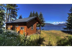 Cozy Lakefront Cabin #1- swimming, fishing, hunting, hiking, dirt biking, etc.