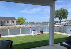 #D - 1 of 4 Waterfront Rental Units - Clean, Safe & Small Complex (Sleeps 8-32)