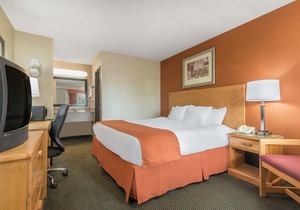 Days Inn by Wyndham Columbus Fairgrounds