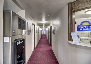 Days Inn by Wyndham Lolo / Missoula Area