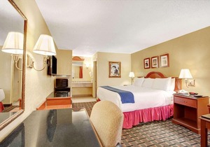 Days Inn by Wyndham Memphis at Graceland
