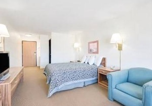 Days Inn by Wyndham Sturgis