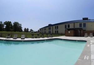 Days Inn & Suites by Wyndham Tahlequah