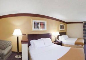 Days Inn & Suites by Wyndham Tahlequah