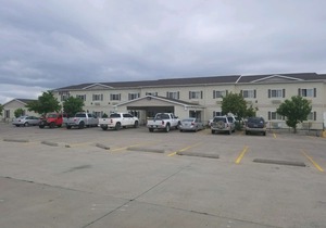 Days Inn & Suites by Wyndham Williston