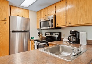 Deer Ridge Mountain Resort C102 | Stunning Mountain Views + Pool!