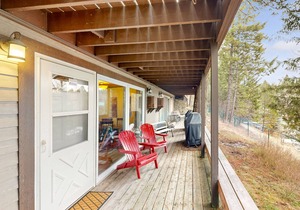 Dog-friendly, lake-view condo with pool, hot tub & nearby beach - near parks