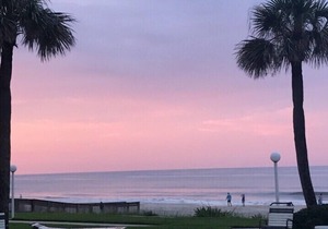 "Dolphin Lookout" Indies House ocean front condo with gorgeous beach views