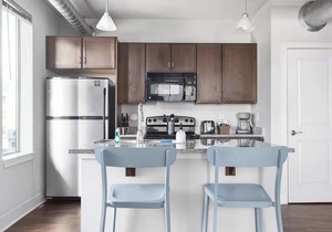 Downtown Indy Apartment w/Balcony, Pool & Parking