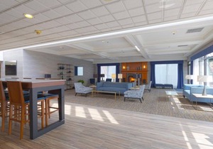 Enjoy Panoramic Wenatchee Valley Views! Convenient Room, Pool, Free Parking!