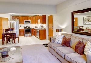 Epic Mountain Setting—100 Yds to Trails, Heated Pool, Hot Tub, Grill, Decks, W/D, Stunning Views!