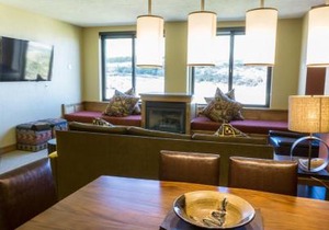 Exquisite Condo, Great for Families, Ski In Out