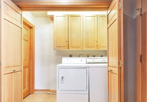 Exquisite Mountain Condo with Instaworthy Views and private indoor hot tub