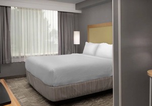 For the Whole Family! Onsite Pool, 3 Relaxing Units, Free Bfast, Pet-Friendly!