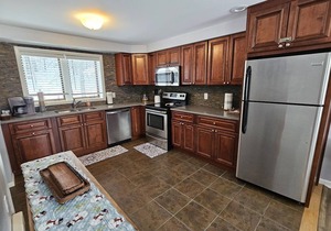 Gore Mnt. Adirondack 23E skis for rent