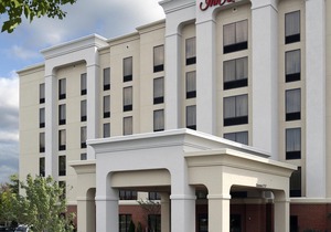 Hampton Inn & Suites Columbus Polaris