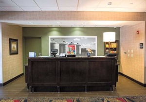 Hampton Inn & Suites Bismarck Northwest