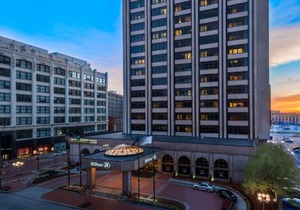 Hilton Indianapolis Hotel & Suites