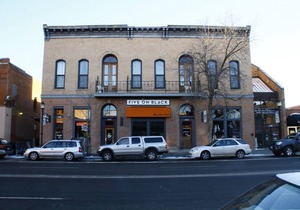 Historical home in Downtown Bozeman w/fireplace & views - Loft in the Rockies on Main Street!