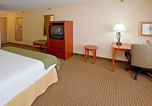 Holiday Inn Express Hotel & Suites Greenville, an IHG Hotel