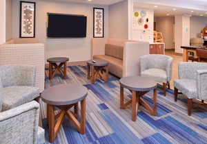 Holiday Inn Express Hotel & Suites Lacey