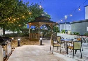 Holiday Inn Express & Suites Longview North