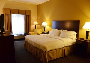 Holiday Inn Express & Suites Sidney, an Ihg Hotel