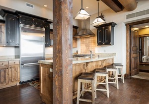 Holiday Stays Open! Penthouse with Ski-in/Ski-out Access and Private Hot Tub!