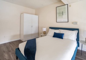 Huge Koreatown LOFT, Spacious, Bright, close to DTLA!